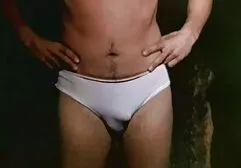 एक सुंदर आदमी हिंदी में सेक्सी फुल मूवी को खुश करने के लिए स्लिम blowjob लड़की तैयार है