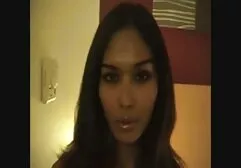 गोरा एक नए कर्मचारी के साथ एक उबाऊ कार्य दिवस को रोशन करता है सेक्सी मूवी फिल्म पिक्चर