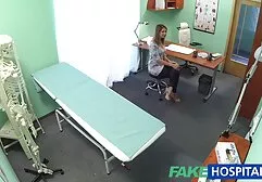 गड़बड़ गोरा सेक्सी पिक्चर हिंदी मूवी गधा