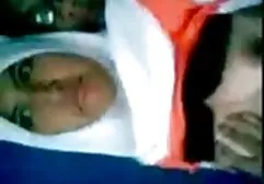 उन्होंने बिस्तर पर फेंक दिया और स्वाभाविक रूप से प्राकृतिक स्तनों के साथ एक शानदार फुल हिंदी सेक्स मूवी लड़की की चुदाई की